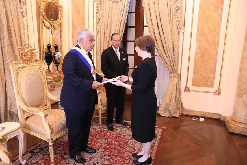 Cinco nuevos embajadores de países de América, Asia y Europa presentaron este lunes 2 de diciembre sus credenciales al presidente de la República, José Raúl Mulino, Cinco nuevos embajadores de países de América, Asia y Europa presentaron este lunes 2 de diciembre sus credenciales al presidente de la República, José Raúl Mulino,