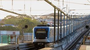 El Metro de Panamá reanudó las operaciones de las líneas 1 y 2 este domingo 11 de octubre, luego de completar las inspecciones técnicas y las pruebas de trenes tras el sismo de magnitud 7.5 registrado en el país.