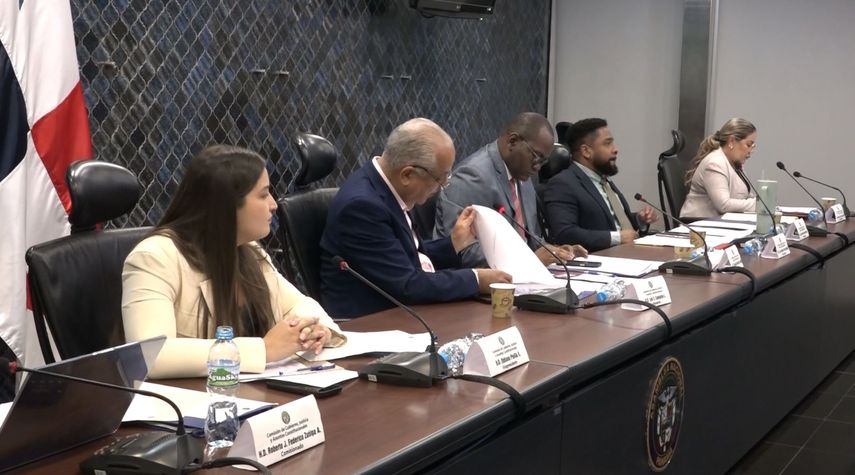 En la Comisión de Gobierno se habló de la seguridad que deben tener los altos funcionarios del Estado.