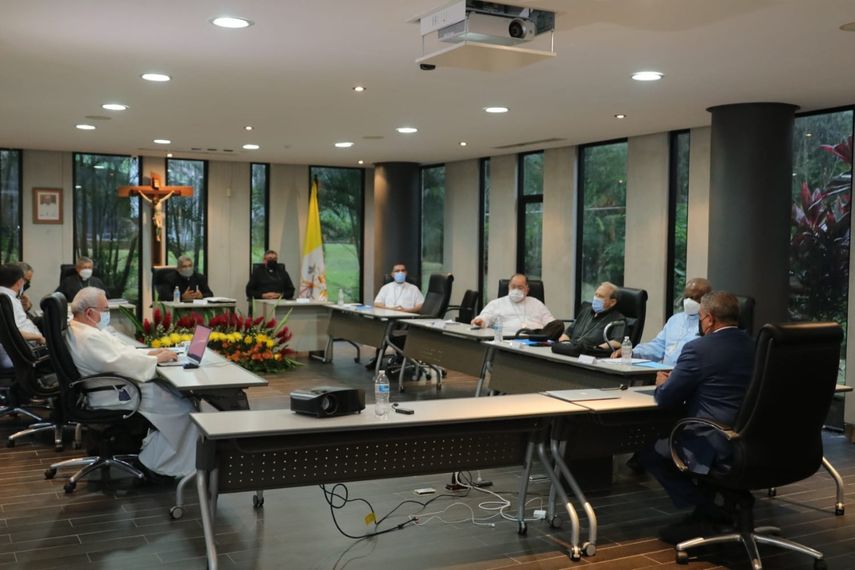 Conferencia Episcopal de Panamá se reúne con el Minsa