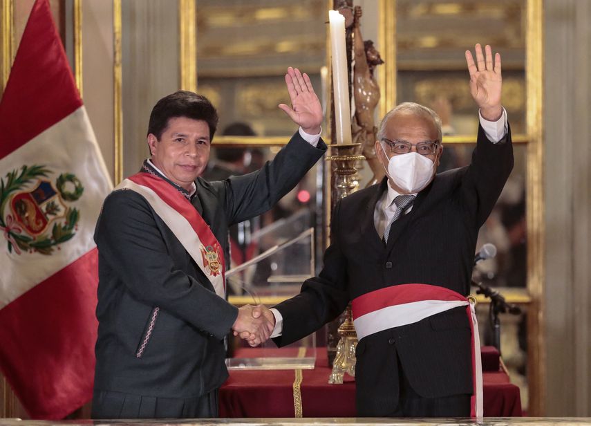 El Congreso de Perú, dominado por la oposición derechista, debate este lunes una moción de destitución contra el presidente izquierdista Pedro Castillo por supuesta corrupción y falta de rumbo.