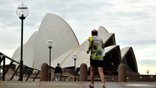 Australia ha sido elogiada por su éxito en contener la pandemia, tras cerrar sus fronteras en forma temprana y erradicar los focos de contagio. AFP