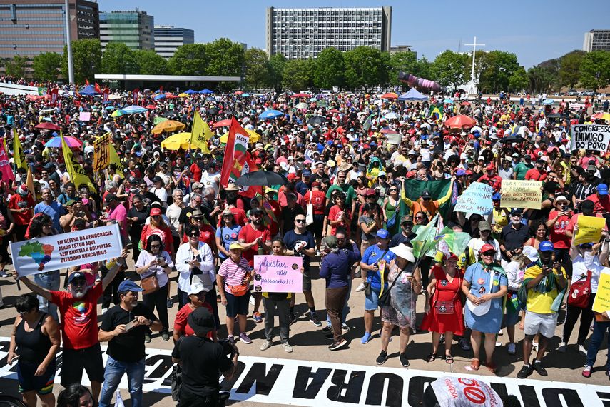 Protestas en Brasil contra posible amnistía a Bolsonaro e inmunidad de legisladores