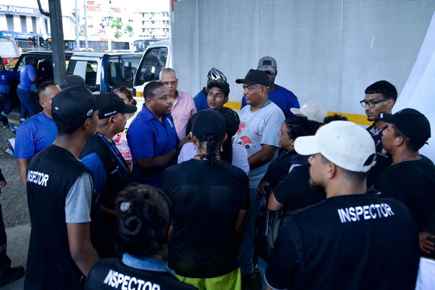 Alcaldía de Panamá regulará presencia de buhoneros en la 5 de Mayo