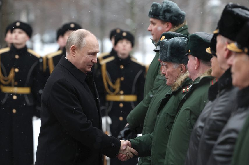 Vladimir Putin felicita a su ejército por su combate en Ucrania. Vladimir Putin felicita a su ejército por su combate en Ucrania.