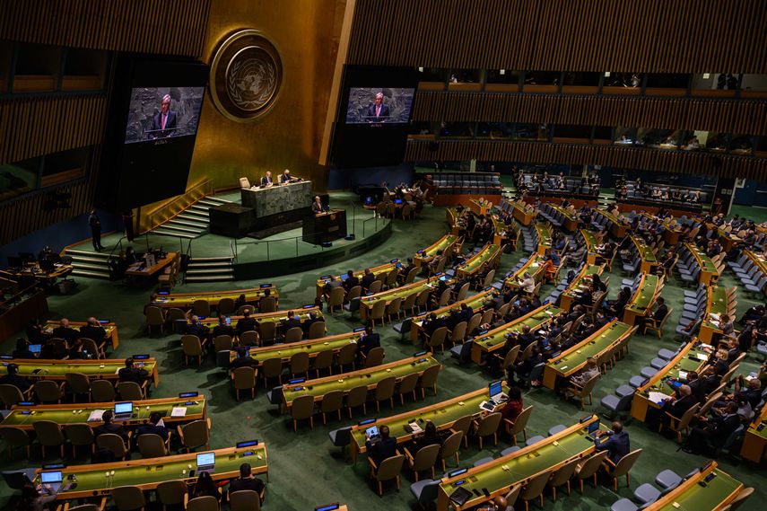 La humanidad está a "un error de cálculo de la aniquilación nuclear", advirtió este lunes el secretario general de la ONU, al estimar que este riesgo "no se veía desde el apogeo de la Guerra Fría".