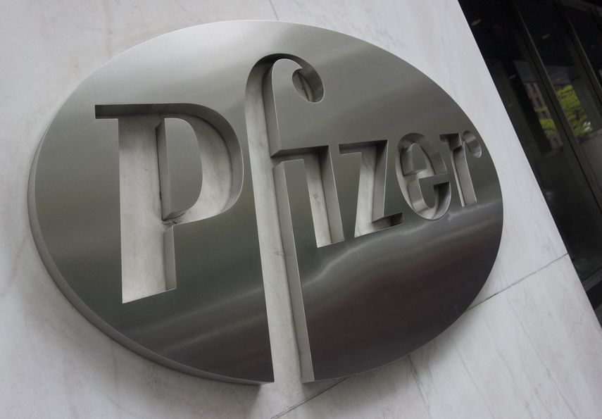 Vacuna Pfizer es eficaz contra variante ómicron tras 3 dosis