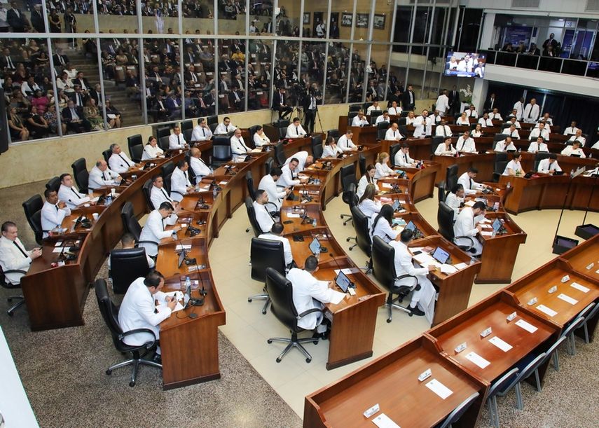 Comienzan conversaciones en Asamblea Nacional para conformar las comisiones