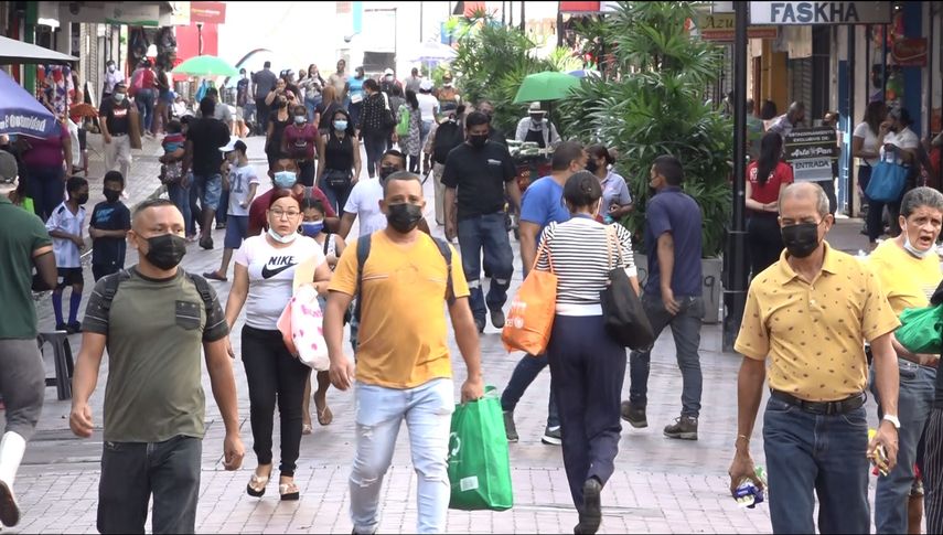 Revisión del salario mínimo no es viable, dicen empresarios