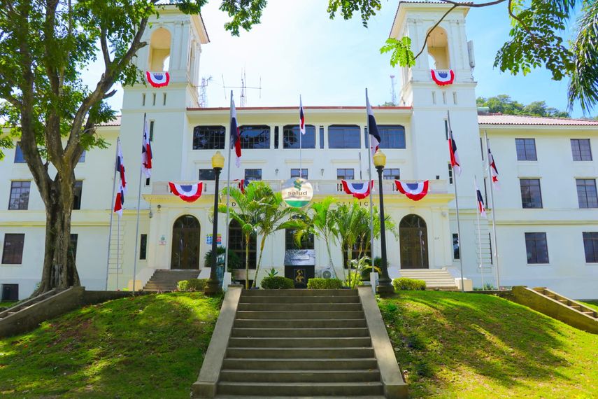 Minsa reporta una defunción y 14 casos confirmados de tos ferina en la comarca Ngäbe Buglé Minsa reporta una defunción y 14 casos confirmados de tos ferina en la comarca Ngäbe Buglé