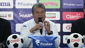 Bolillo Gómez deja la selección de Honduras