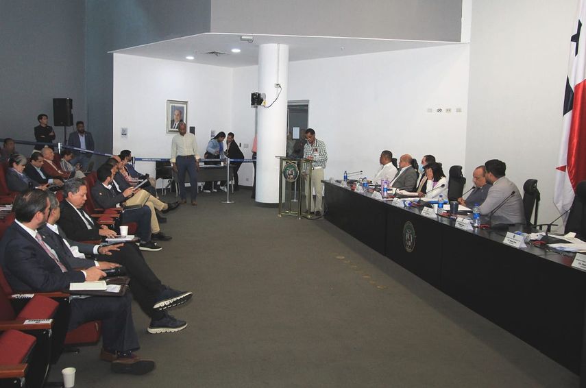 Diputados recibirán inducción financiera del proyecto de reforma a la CSS