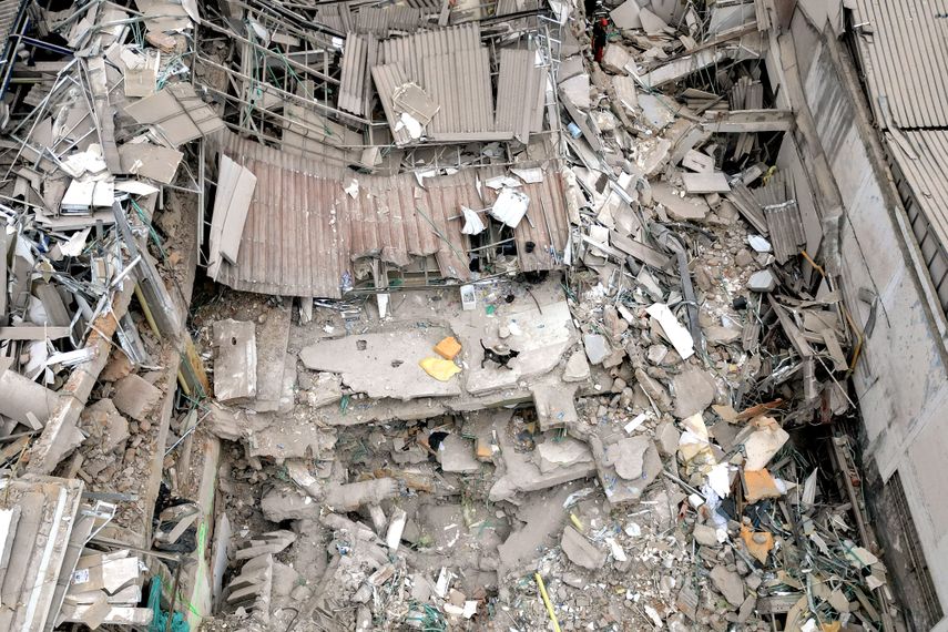 Colombia sigue removiendo escombros de devastador terremoto ya con escasas esperanzas de rescates
