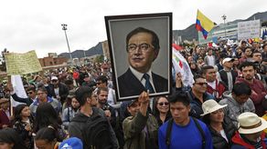 Petro insiste en evocar a Pinochet tras rechazo a una nueva Constitución en Chile