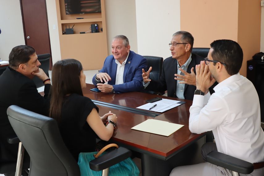 Miviot aportará en mesa de trabajo para actualizar ley de bienes raíces