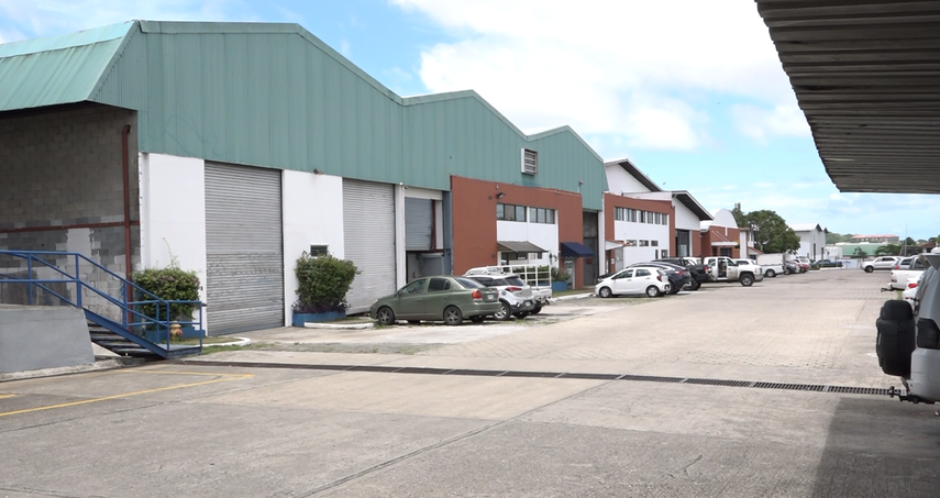 La Comisión Nacional de Zonas Francas, encabezada por Francisco Mola, Viceministro de Comercio Exterior del Ministerio de Comercio e Industrias (MICI), ha dado luz verde para el establecimiento de dos nuevas empresas en zonas francas. La Comisión Nacional de Zonas Francas, encabezada por Francisco Mola, Viceministro de Comercio Exterior del Ministerio de Comercio e Industrias (MICI), ha dado luz verde para el establecimiento de dos nuevas empresas en zonas francas.