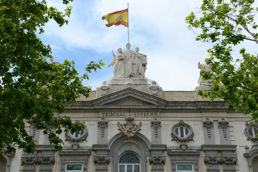 España declara que un beso no consentido es una agresión sexual