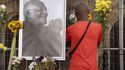 Sudáfrica se despide de Desmond Tutu en capilla ardiente