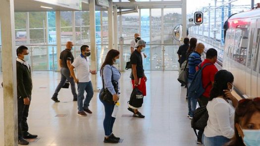 Uso obligatorio de mascarillas en espacios cerrados podría levantarse en julio