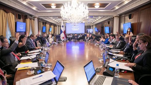 Gabinete aprueba recursos para Senacyt y autoriza ampliación de zona franca Global Logistic
