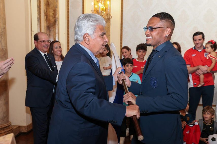 Selección de Panamá fue recibida por Mulino en el Palacio de las Garzas
