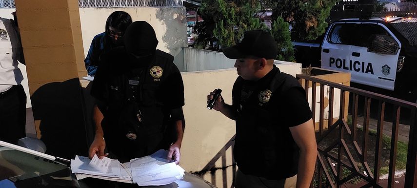 Se detectaron a vinculados con una red de estafas. Se detectaron a vinculados con una red de estafas.