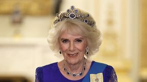 Reina consorte Camila llevará la corona de la reina María para su coronación