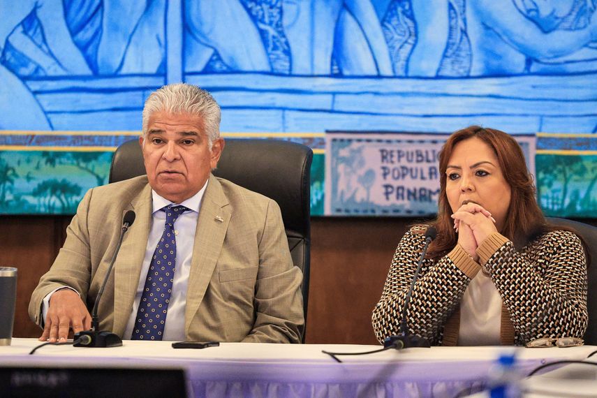 Bancada de Realizando Metas reitera respaldo a la ley de la CSS