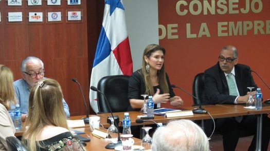 Panamá prepara estrategia para reunión comercial con EEUU