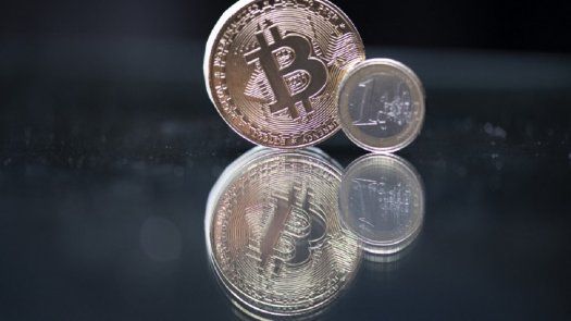 El Salvador adoptará el bitcóin como moneda en medio de un fuerte escepticismo