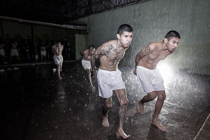 Más de 3.000 menores están detenidos en El Salvador, denuncia Human Rights
