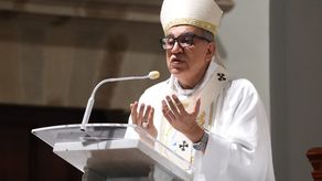 Monseñor Ulloa llama a la sensatez y diálogo responsable en medio de crisis nacional