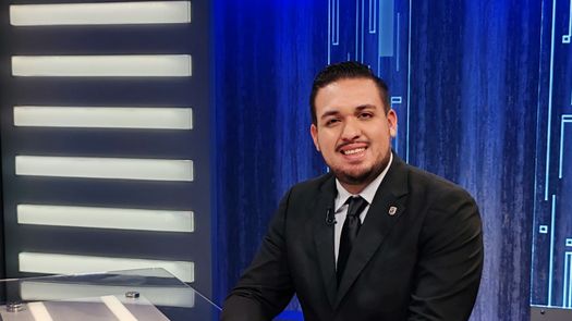 Manuel Samaniego: Hay déficit de médicos y escuelas, pero exceso de gasto burocrático