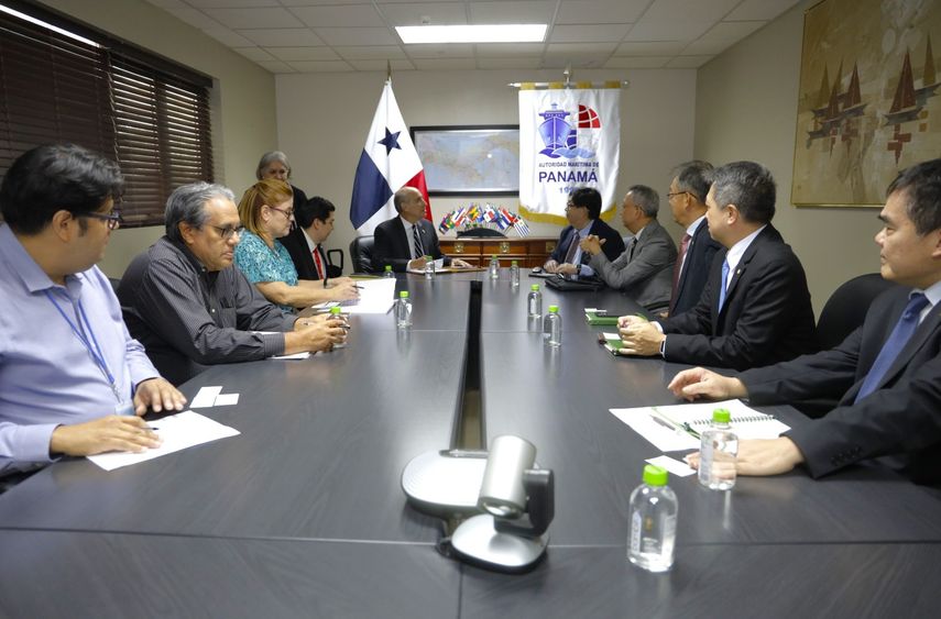 Actualmente, Evergreen contribuye con más de 2,5 millones de toneladas de registro bruto (TRB) al pabellón panameño, y tres de sus cinco naves con mayor TRB están abanderadas en Panamá. Actualmente, Evergreen contribuye con más de 2,5 millones de toneladas de registro bruto (TRB) al pabellón panameño, y tres de sus cinco naves con mayor TRB están abanderadas en Panamá.