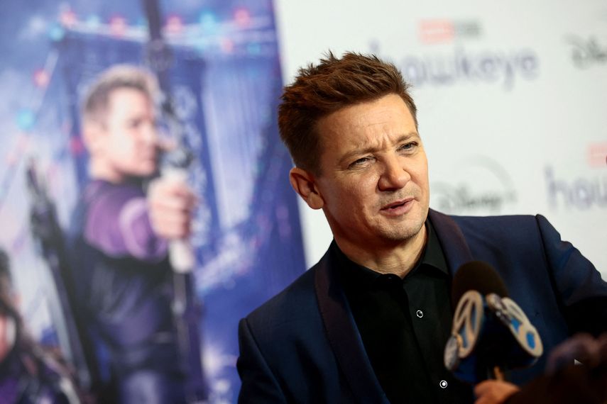 Actor Jeremy Renner se dice afectado tras accidente