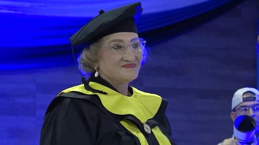 En una nota enviada el lunes por la ministra de Educación (MEDUCA), Lucy Molinar, al Consejo General Universitario de la Universidad Autónoma de Chiriquí (Unachi) reconfirmó que Etelvina Medianero de Bonagas presentó su renuncia al cargo de rectora de esa casa de estudios superiores el pasado 11 de mayo.