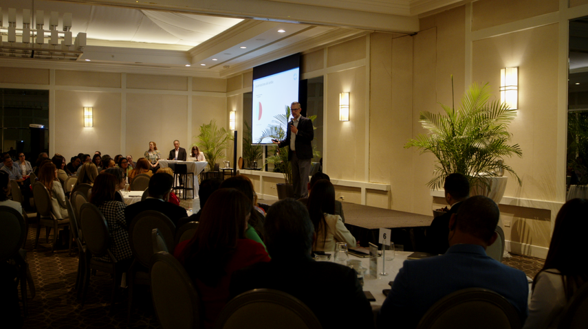 Expertos impulsan competitividad en tercera cumbre de Liderazgo del Greatness Center