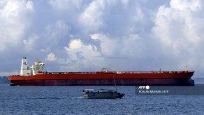 Indonesia incautan un petrolero panameño y otro iraní