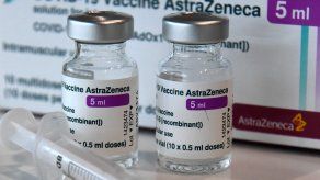 EEUU planea enviar vacunas de AstraZeneca a México y Canadá