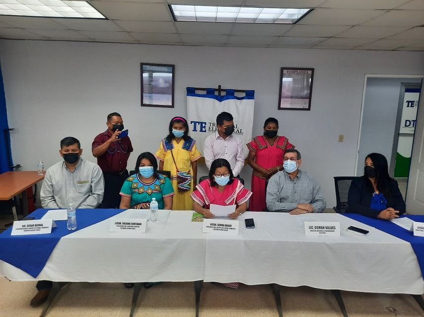 En la sede del Tribunal Electoral en David