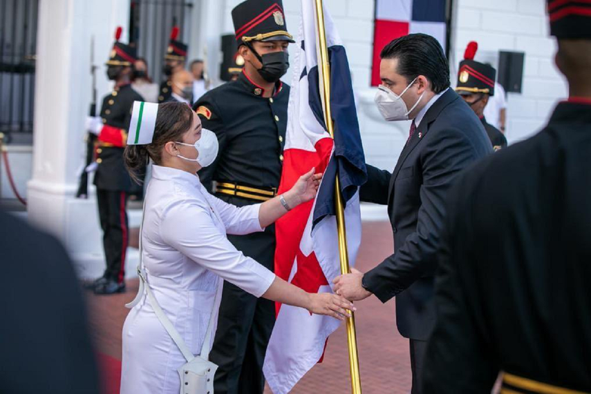 Gobierno Nacional rinde homenaje a la patria