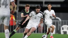 El neozelandés Tim Payne, un futbolista acostumbrado a desarrollar su carrera lejos de los focos, se ha convertido en una de las historias más llamativas de la previa del Mundial gracias a una campaña viral nacida en Argentina que ha movilizado a millones de aficionados en su apoyo y en el de los All Whites.