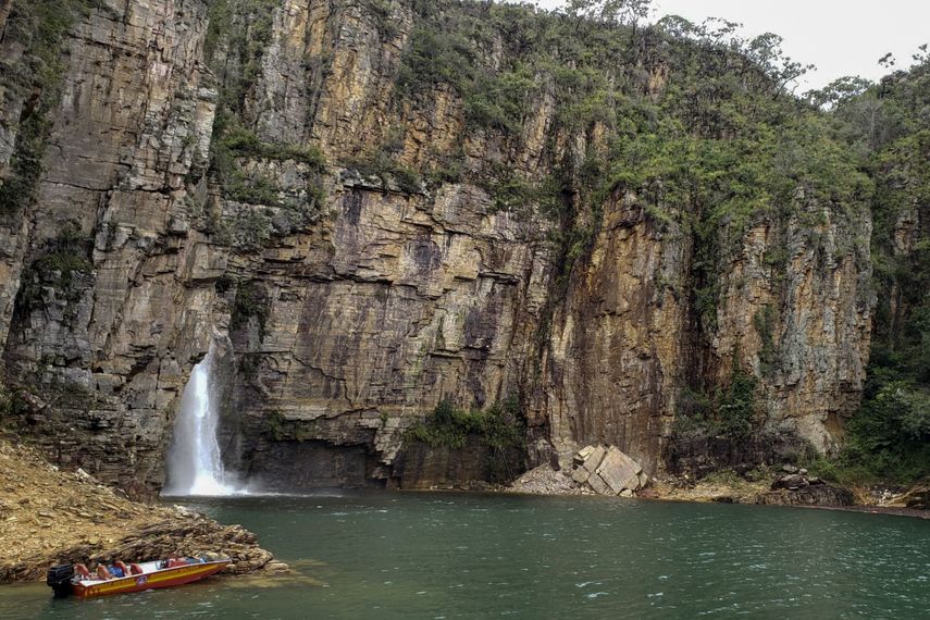 Brasil: Confirman 10 muertos tras desprendimiento de rocas