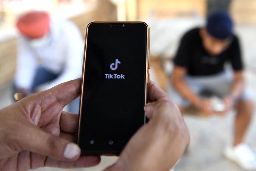 TikTok confirmó a la AFP que el gobierno estadounidense le recomendó separarse de su propietario, el grupo chino ByteDance, para no ser vetada en Estados Unidos, mientras aumenta la presión contra la popular plataforma y la irritación de China. 