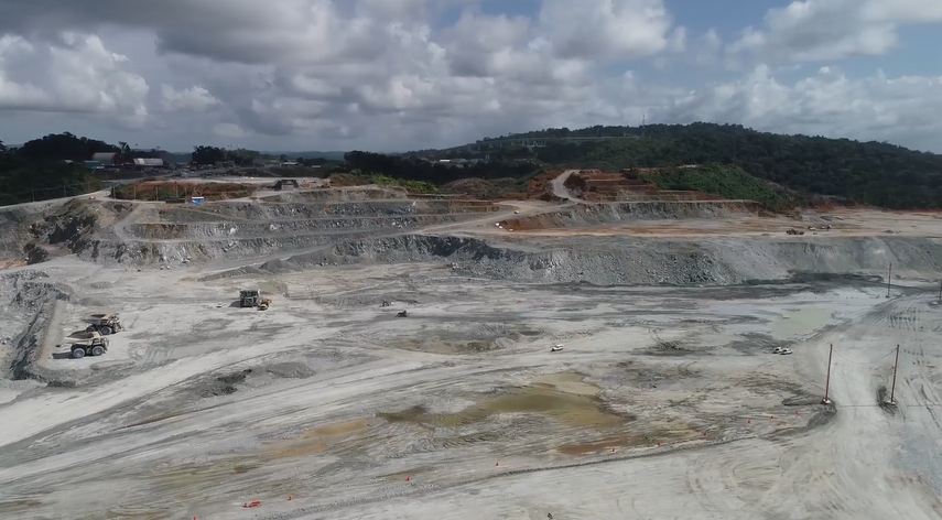 Gremios mostraron su rechazo a la actividad de minería metálica en Panamá, expresado por numerosos sectores y la población en general de frontera a frontera en el país. Gremios mostraron su rechazo a la actividad de minería metálica en Panamá, expresado por numerosos sectores y la población en general de frontera a frontera en el país.