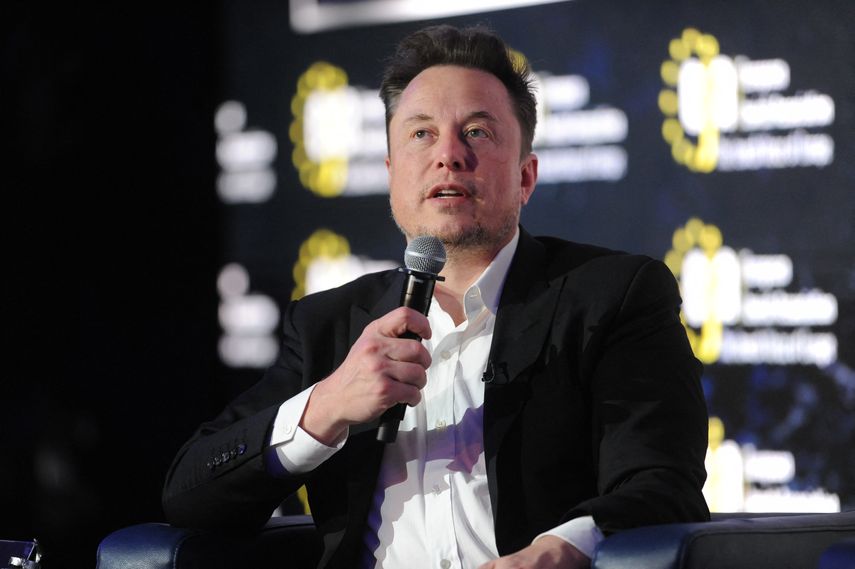 Elon Musk anuncia que Tesla presentará su Robotaxi