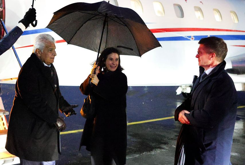 Mulino llega a Oslo para participar en la entrega del Premio Nobel de la Paz