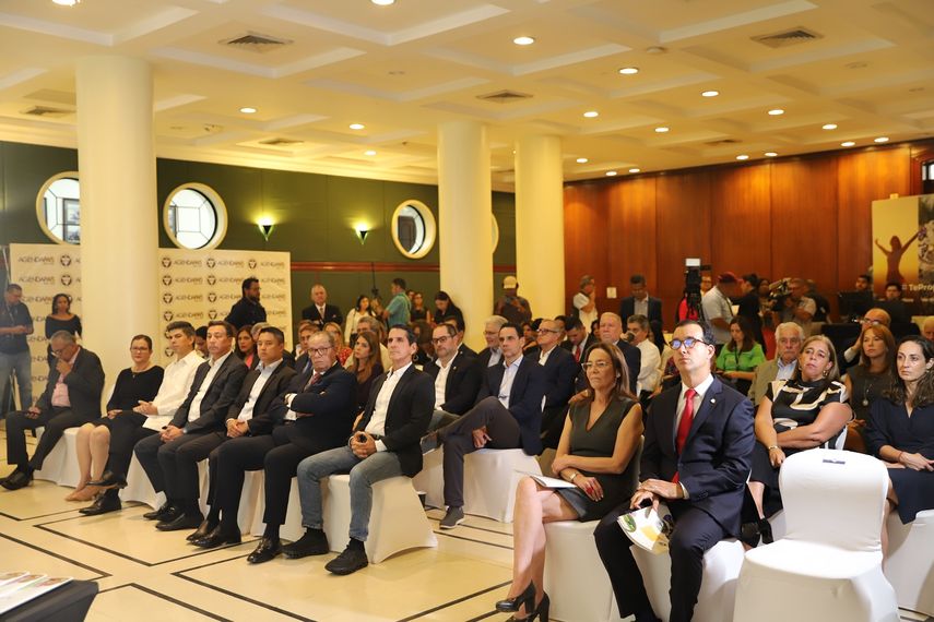 CCIAP en alianza estratégica con el Programa de las Naciones Unidas para el Desarrollo (PNUD) a través de su Oficina en Panamá, entregó hoy a las/los candidatos presidenciales el documento final de Agenda País 2024-2029. CCIAP en alianza estratégica con el Programa de las Naciones Unidas para el Desarrollo (PNUD) a través de su Oficina en Panamá, entregó hoy a las/los candidatos presidenciales el documento final de Agenda País 2024-2029.