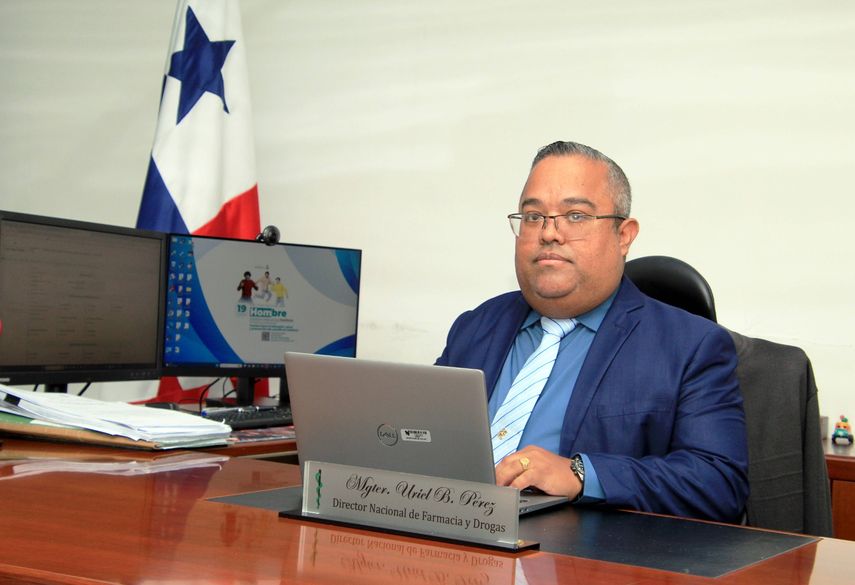 Uriel Pérez, director de la Dirección Nacional de Farmacias y Drogas del Minsa. Uriel Pérez, director de la Dirección Nacional de Farmacias y Drogas del Minsa.