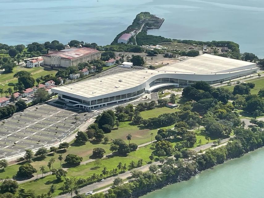 Con el objetivo de destacar los esfuerzos sostenibles de empresas destacadas, el Panama Convention Center (PCC) se enorgullece de albergar el evento Reconocimiento de Liderazgo Sostenible de la Cámara Americana de Comercio e Industrias de Panamá. Con el objetivo de destacar los esfuerzos sostenibles de empresas destacadas, el Panama Convention Center (PCC) se enorgullece de albergar el evento Reconocimiento de Liderazgo Sostenible de la Cámara Americana de Comercio e Industrias de Panamá.